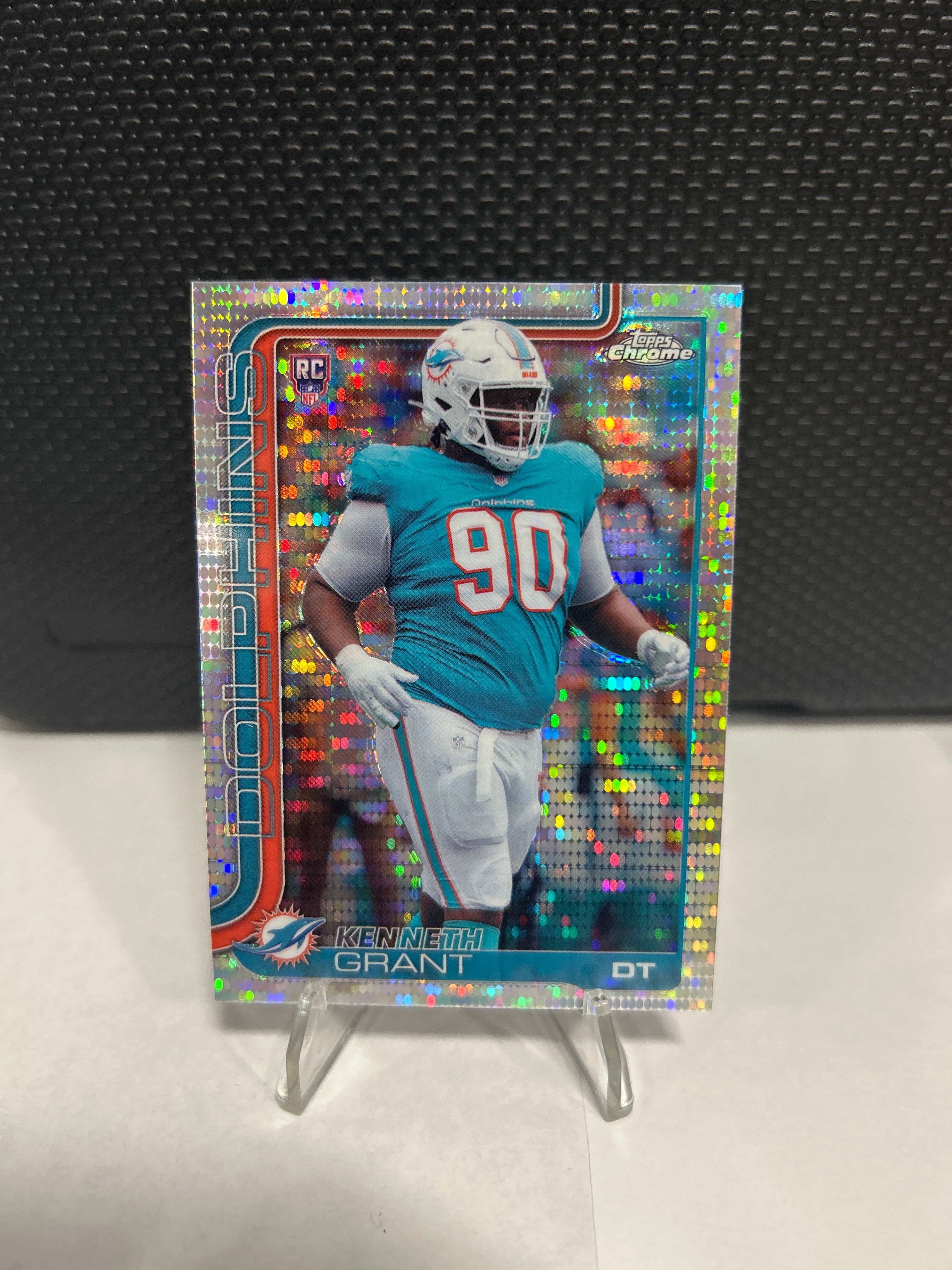 2025 Topps Chrome NFL Kenneth Grant Rookie Card Pulsar Refractor #362 Dolphins