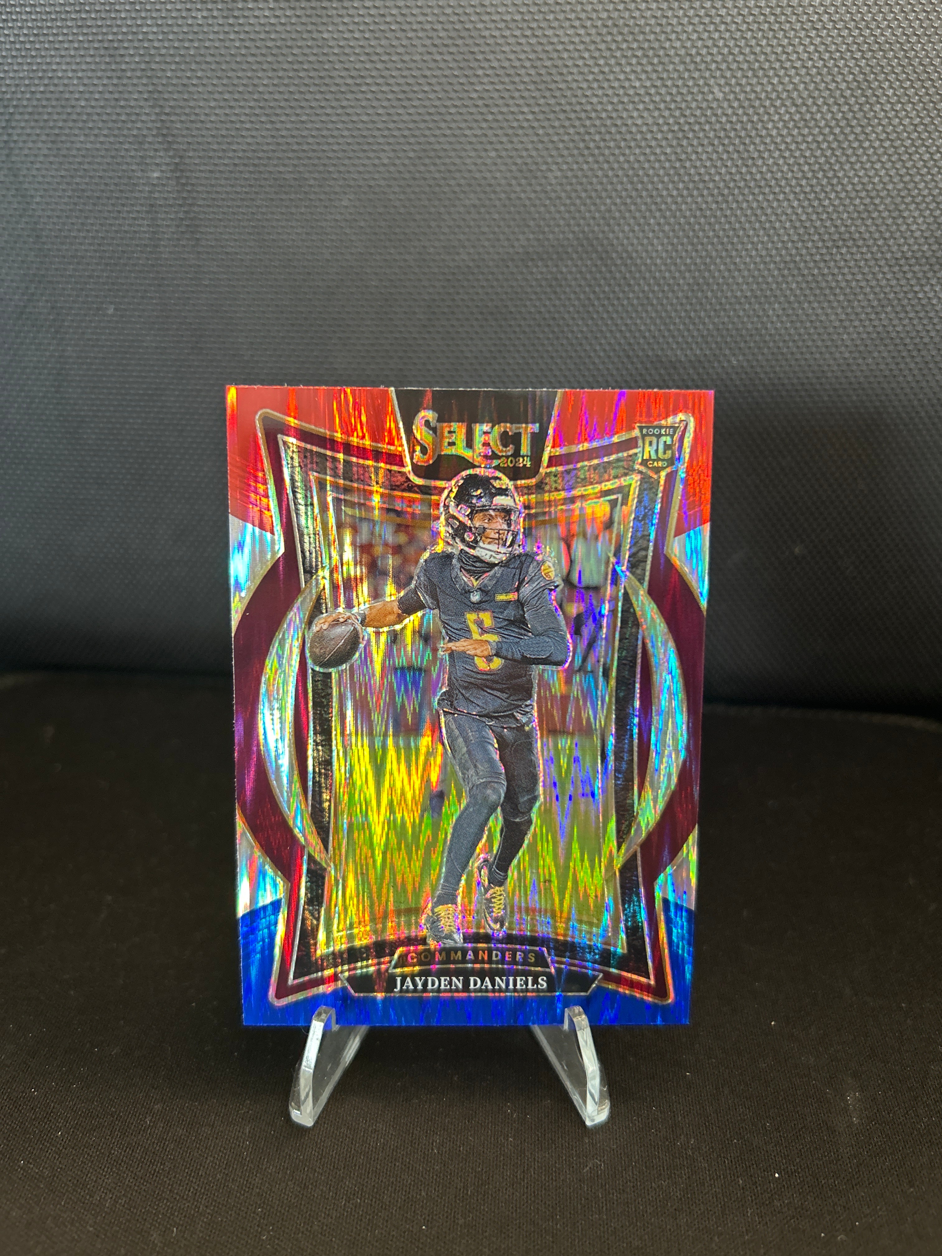 2024 Panini Select - Concourse Jayden Daniels #26 Red & Blue Shock Prizm (RC)