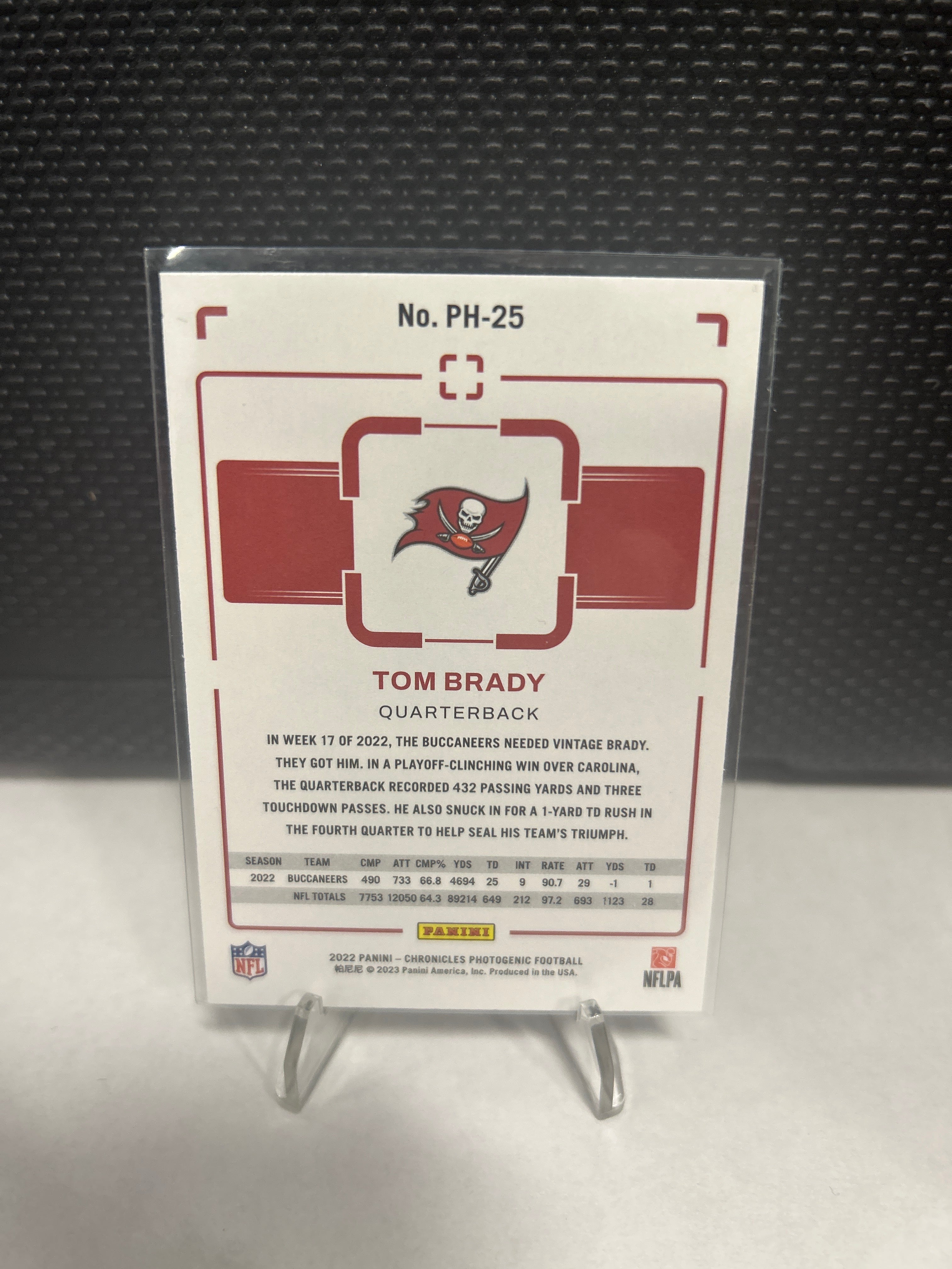 2022 Chronicles Photogenic Tom Brady Card- Buccaneers 🔥🔥🔥🔥 The Goat