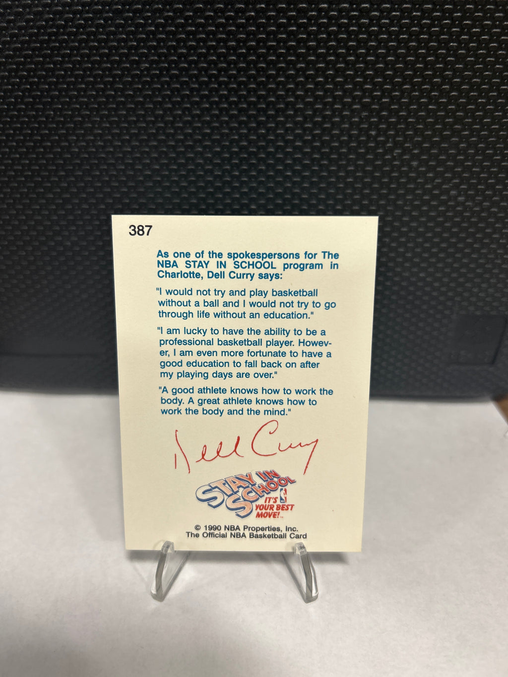 1990-91 NBA Hoops Dell Curry Stay in School #387 Charlotte Hornets Card