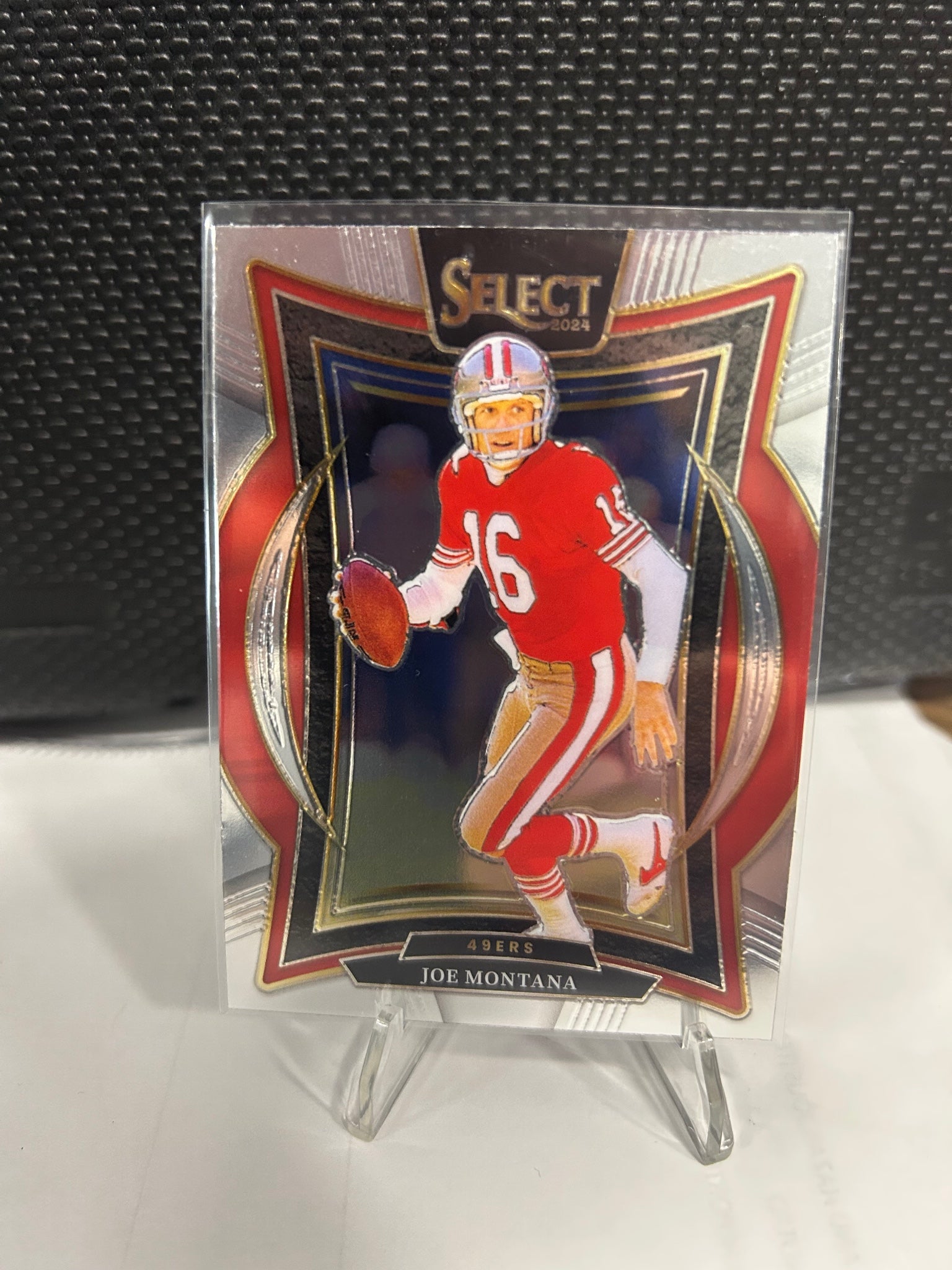 2024 Panini Select #70 Joe Montana