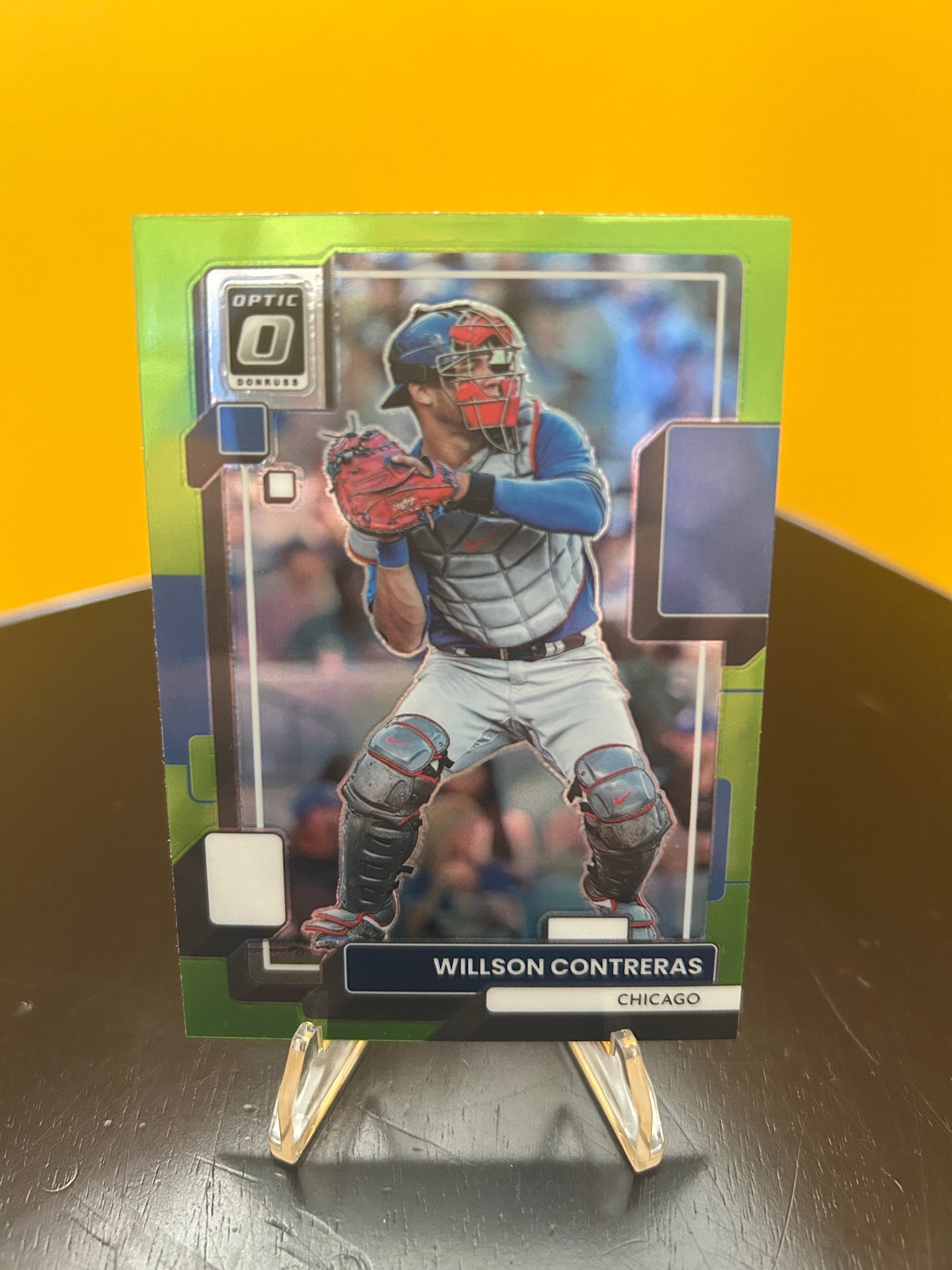 2022 Donruss Optic - Lime Green Prizm #145 Willson Contreras