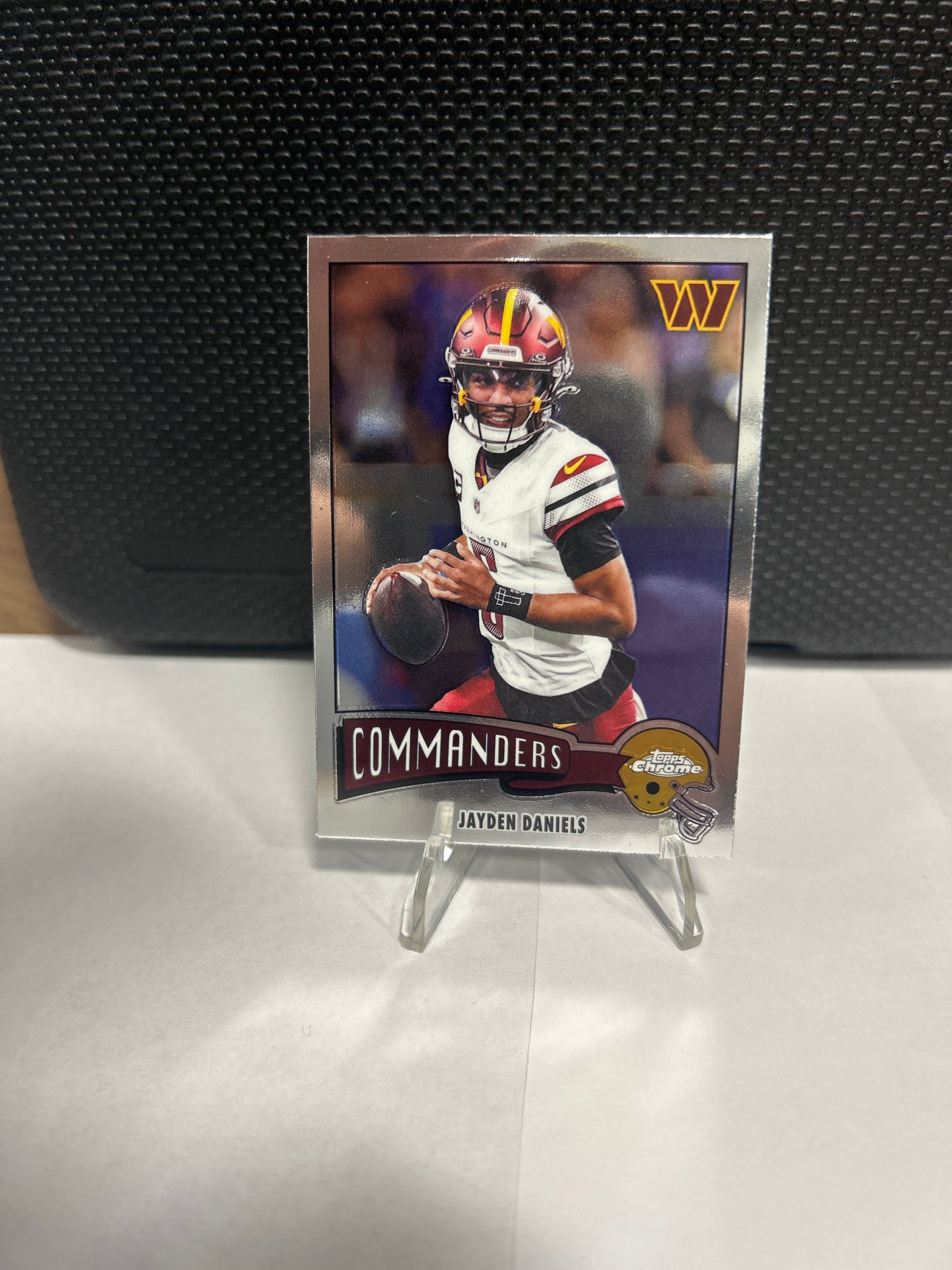 2025 Topps Chrome Jayden Daniels 1957 Throwback Retro Insert Commanders RC