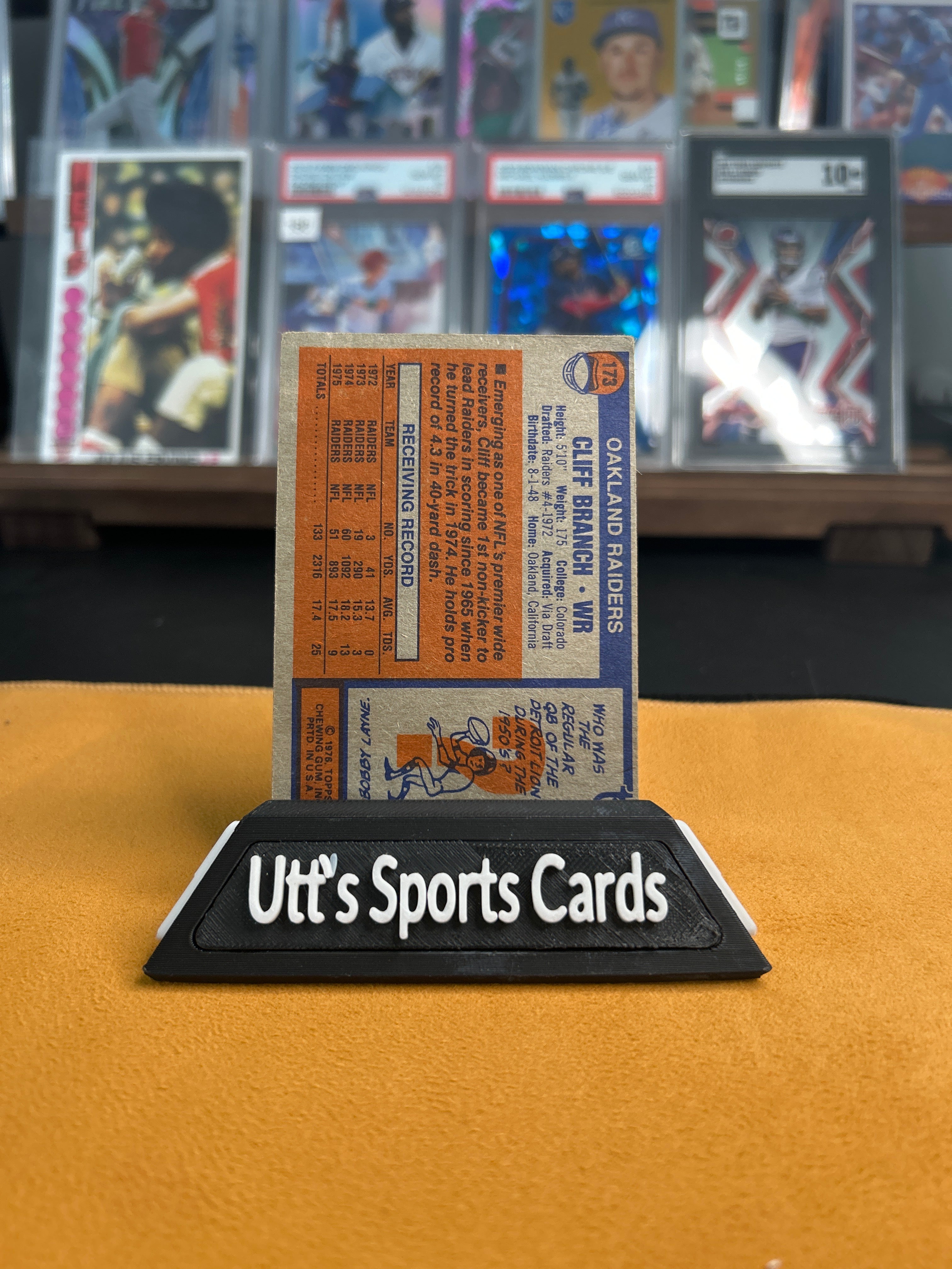1976 Topps Cliff Branch Oakland Raiders Football Card #173 NM