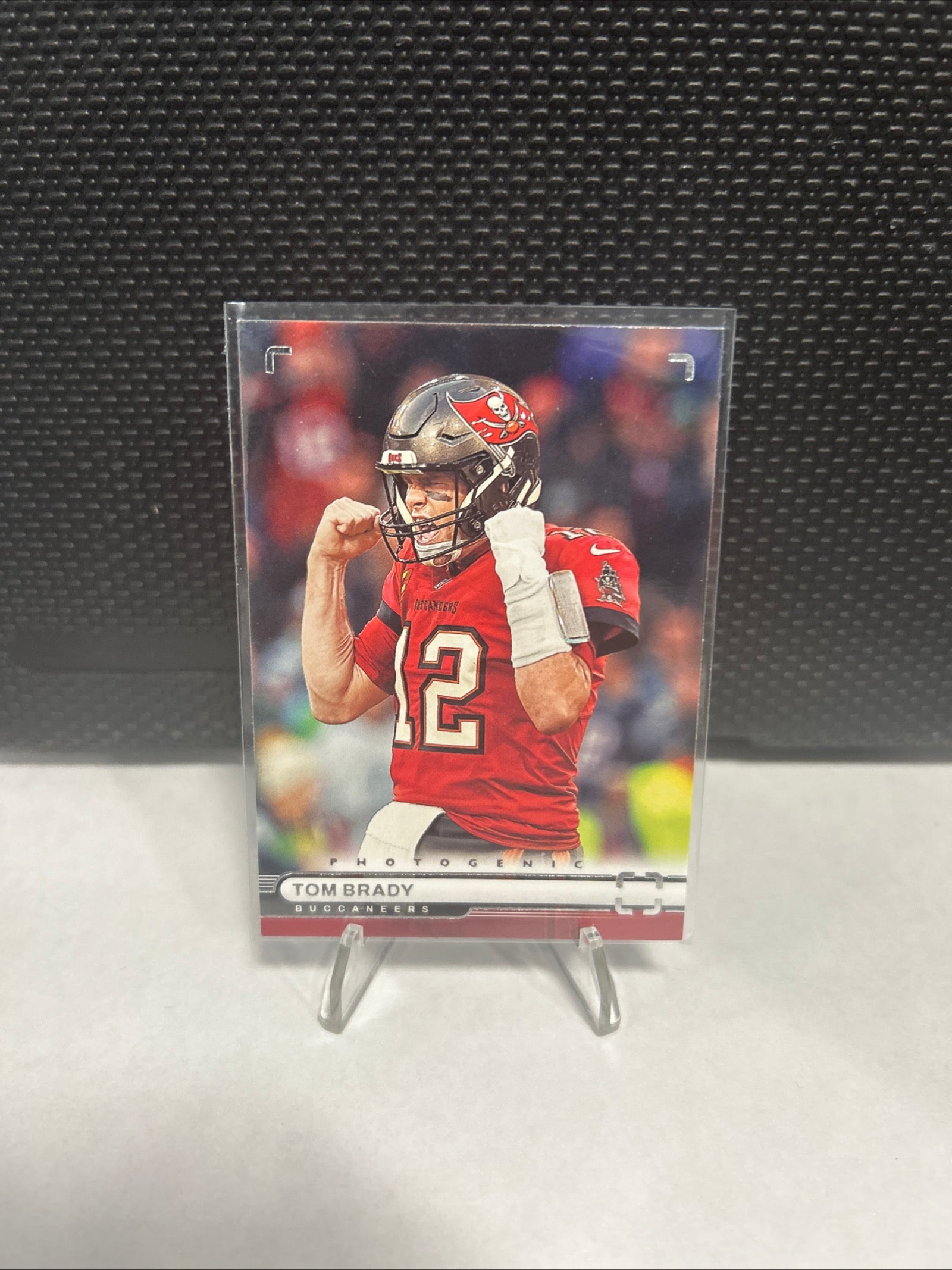 2022 Chronicles Photogenic Tom Brady Card- Buccaneers 🔥🔥🔥🔥 The Goat