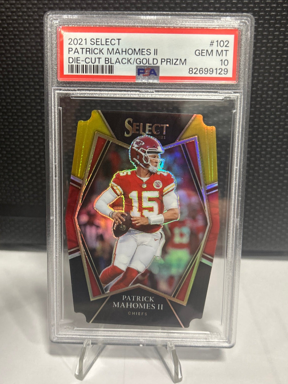 2021 Patrick Mahomes II Premier Level Black Gold Die-Cut Prizm #102 PSA 10